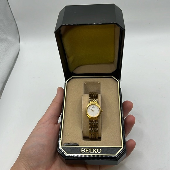 Seiko Accessories - Seiko Womens Watch Thin Petite Gold Color Link